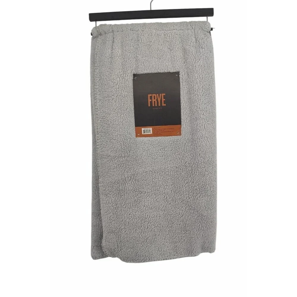 New Frye Reversible Sherpa Bluish Gray/White Throw 50 in. X 60 in.